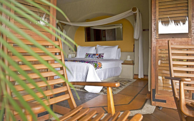 La Villa Luz Adults Only