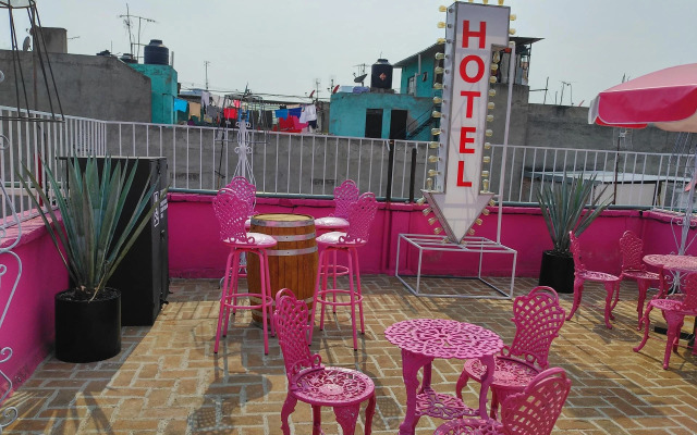 Mala Vecindad Beer Hotel