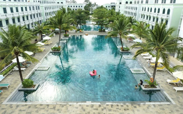 Vanda Beach Boutique Villa