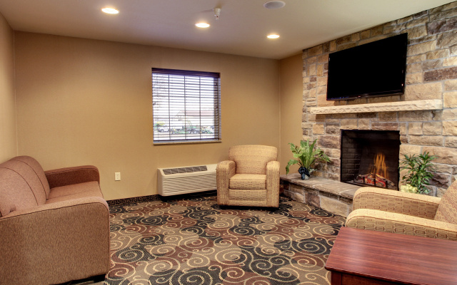 Cobblestone Hotel & Suites - Newton
