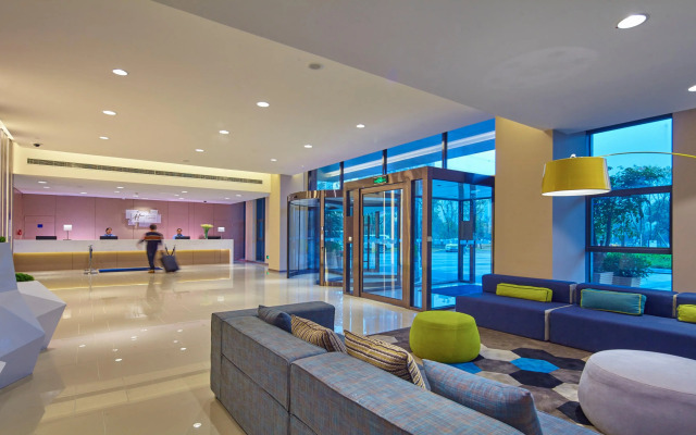 Holiday Inn Chongqing University Town