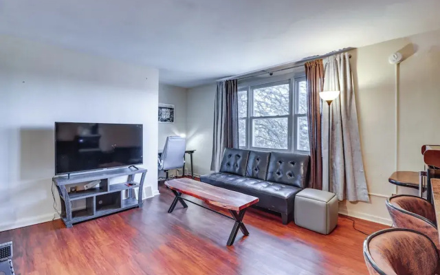 Cozy Easton Condo Near Historic Downtown