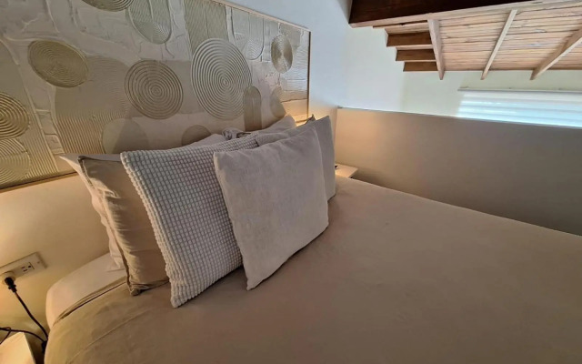 Anaté Beach Apartments, Mangel Alto