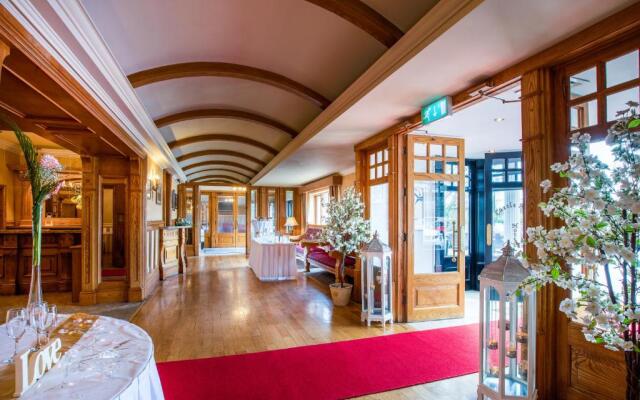 Castle Arch Hotel