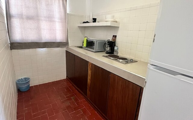 Creta Hotel & Suites