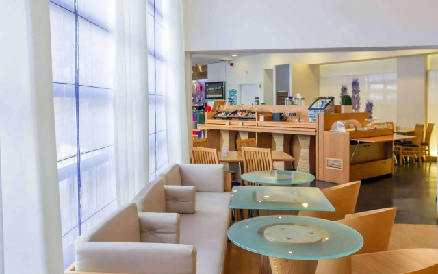 ibis Evora Hotel