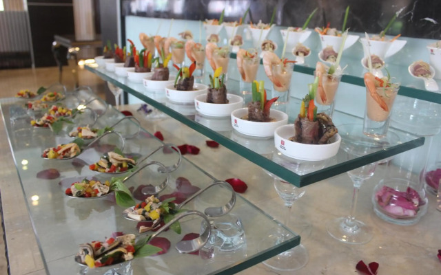 Royale Signature Hotel