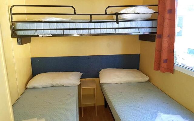 Italian Holidays Mobile house in Ameglia