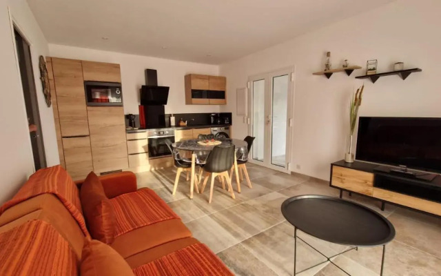 Petite maison en pierre