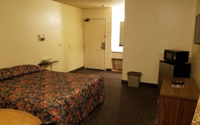 Travel Time Motel