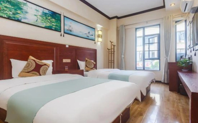 Yasu Inn (Kunming Dianchi Scenic Area)