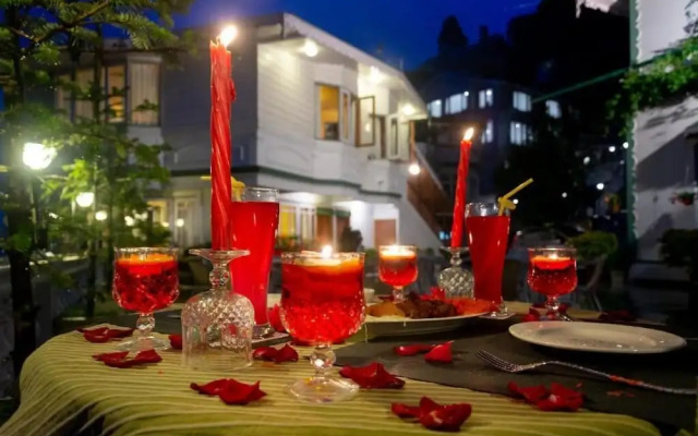 Singtom Tea Estate & Resort