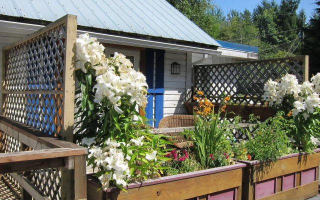Heriot Bay Inn