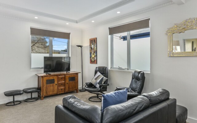 Wellington Street Cottage