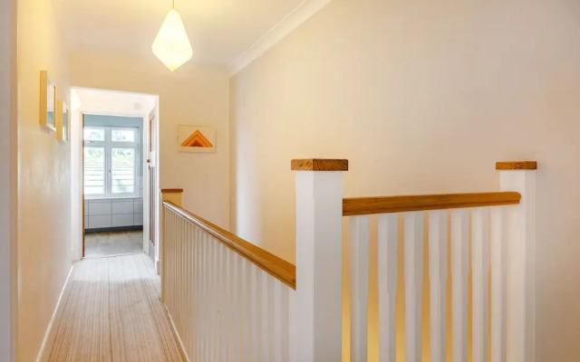 11 Beech Road