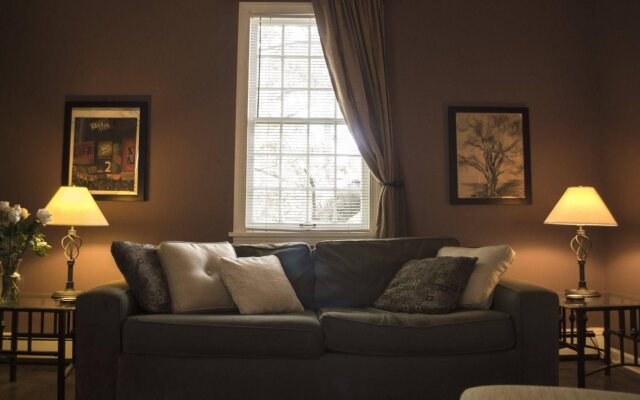 Clifford House Private Home Bed & Breakfast