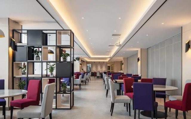 Campanile Hotel Wuhan Zhongnan Road Metro Station