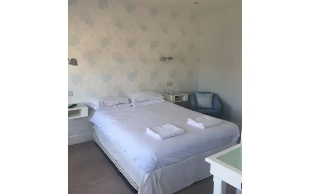 Limes Hotel