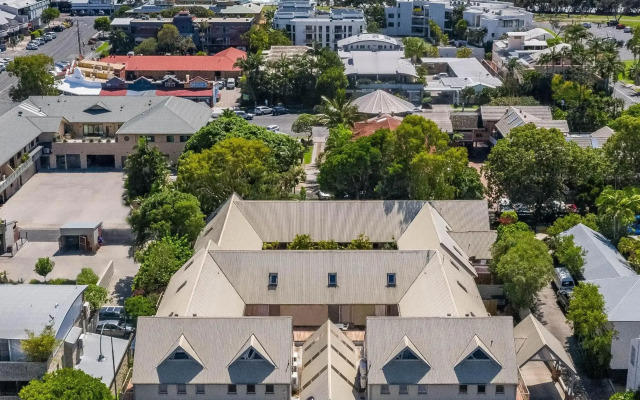 Byron Central Apartments
