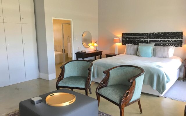 Moonstruck on Pringle Bay Guesthouse