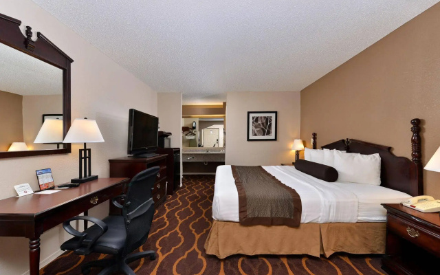 Mockingbird Inn & Suites