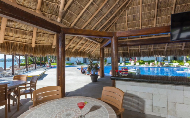 Vista Vallarta All Suites on the Beach