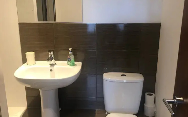 33 Bittern House (apartment)