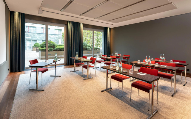 Radisson Blu Media Harbour Hotel, Düsseldorf