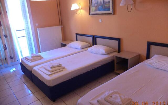 Polychrono Beach Hotel