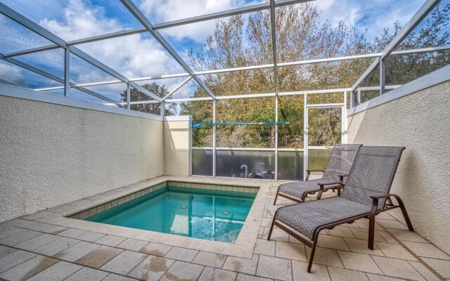 Nice and pleasant townhome villa with private pool near Disney