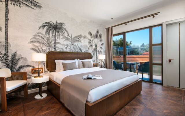 Genesis Hotel
