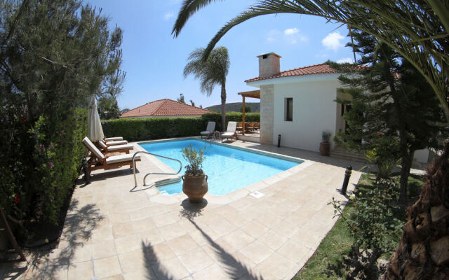 Eve Pissouri Villas