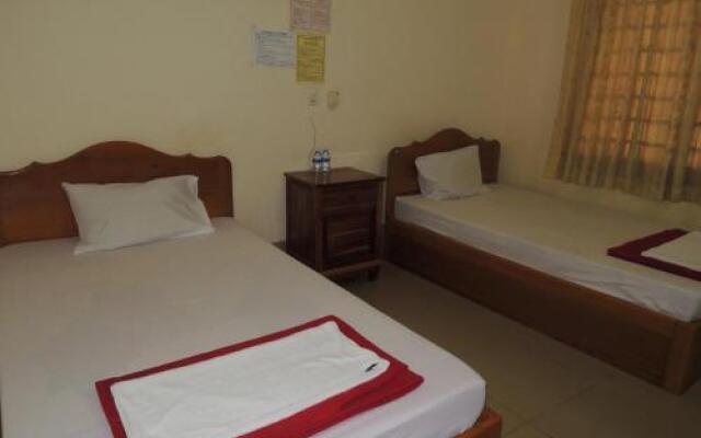 Roeung Loeung Mittapheap Restaurant & Hotel