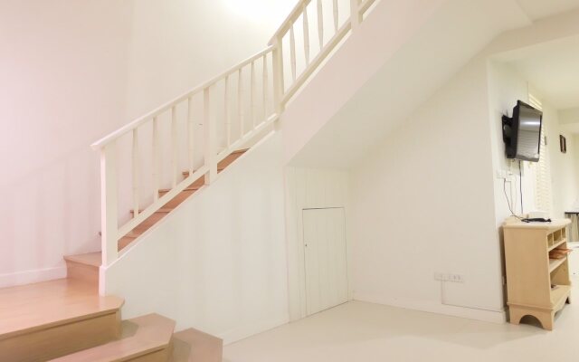 Baan Sea Talay Service Apartment