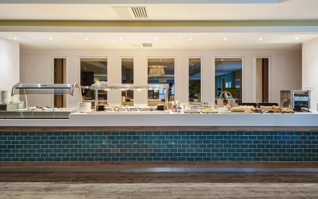 Holiday Inn Cardiff - North M4