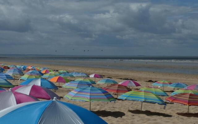 Appartement Jullouville, 2 pièces, 4 personnes - FR-1-361-111