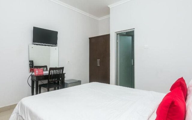 Grahadi 41 Seminyak Guest House by ZEN Rooms