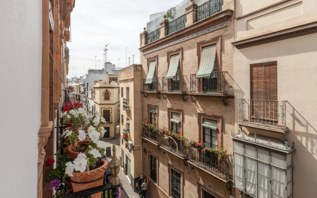 Pequeño palacete Calle Santas Patronas