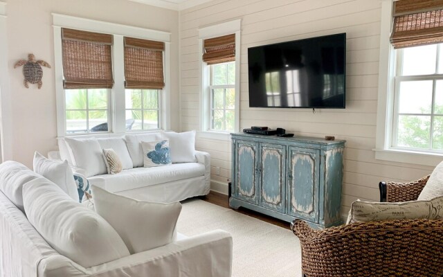 Soggy Dollar 255 Winston Lane