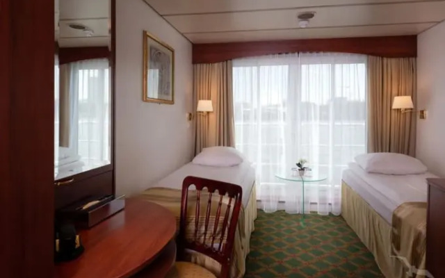 Knm Ms Switzerland I Dusseldorf