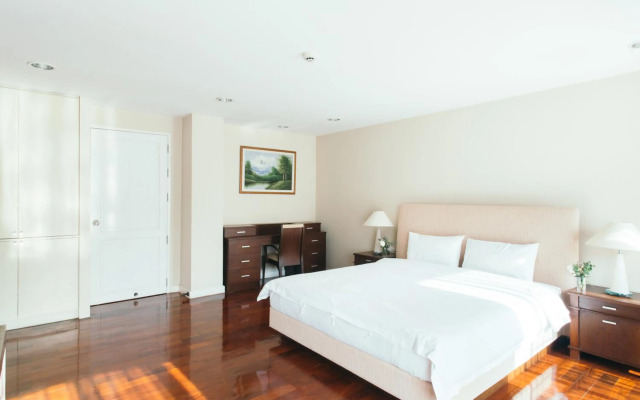 Thomson Residence Hotel