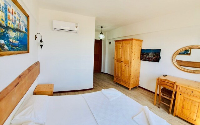 Sukha Inn Otel & Beach