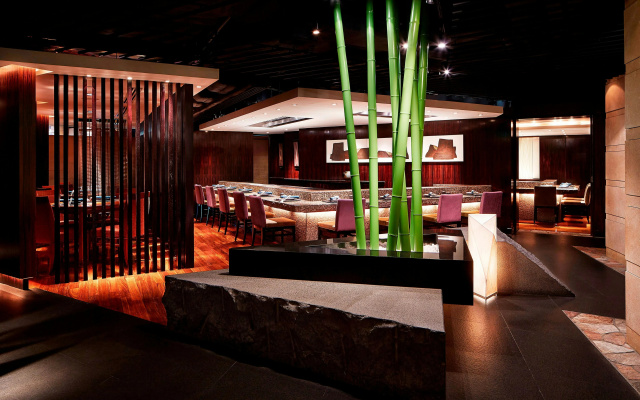 Sheraton Hong Kong Hotel & Towers