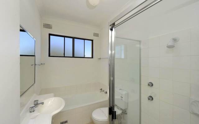 Bay Village Unit 10 Shoal Bay