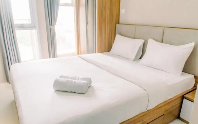 Comfy Studio At Amazana Serpong Apartment