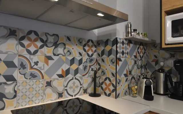 Zennova 82  City Center Apt