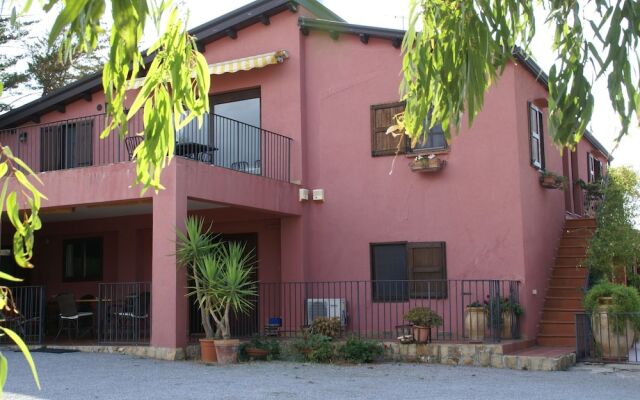 Luxurious Holiday Home in Collesano With Pool