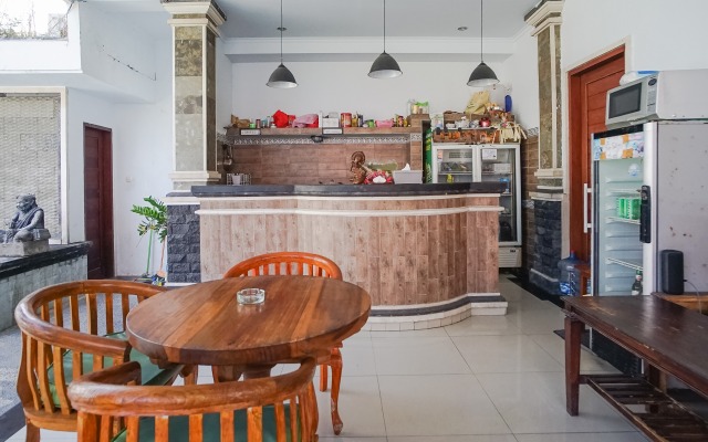 Agung Homestay Canggu By Zuzu