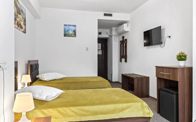 Lina Hotel