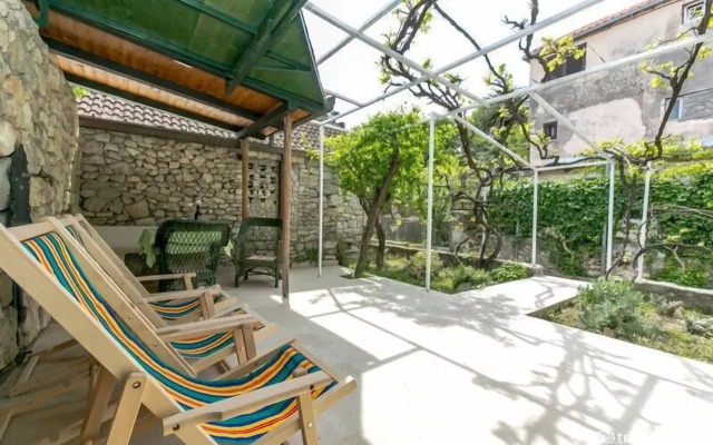 Garden Apartment Hotel Split